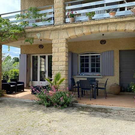 Soleil Lotus Appartement Saint-Hilaire-de-Brethmas Buitenkant foto