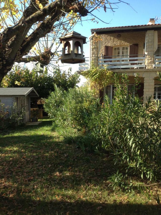 Soleil Lotus Appartement Saint-Hilaire-de-Brethmas Buitenkant foto