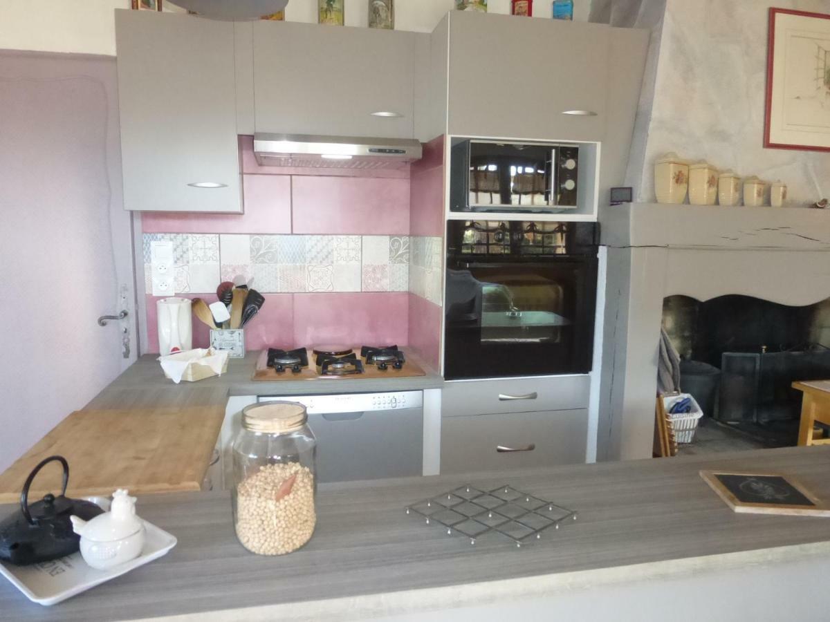 Soleil Lotus Appartement Saint-Hilaire-de-Brethmas Buitenkant foto