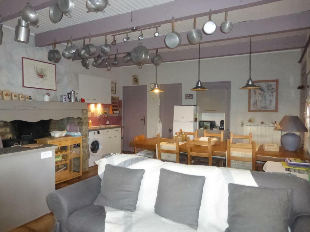 Soleil Lotus Appartement Saint-Hilaire-de-Brethmas Buitenkant foto