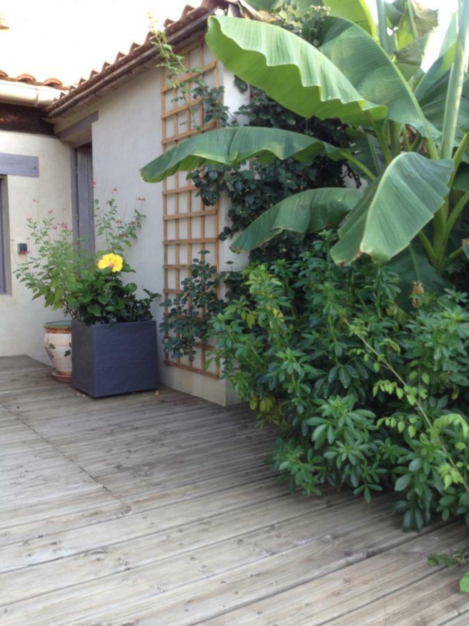 Soleil Lotus Appartement Saint-Hilaire-de-Brethmas Buitenkant foto